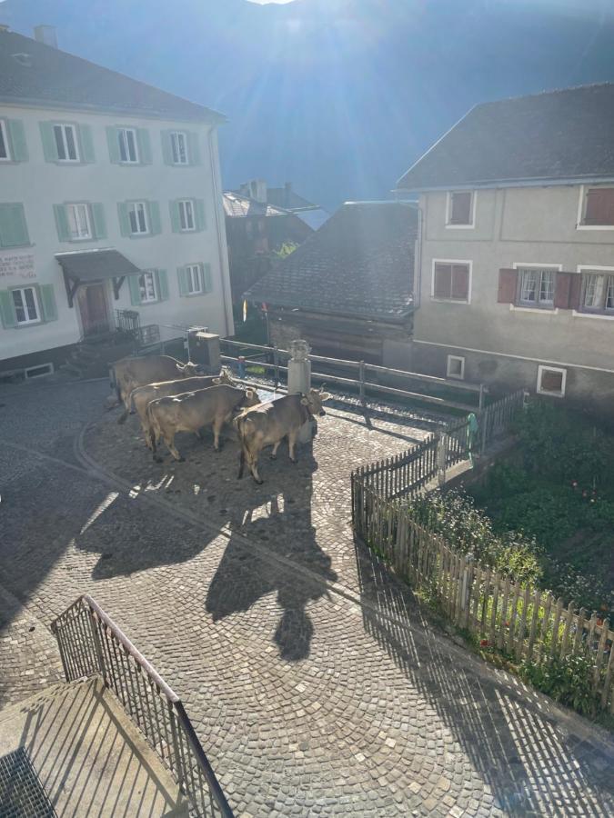 Farden Gasthaus Beverin מראה חיצוני תמונה